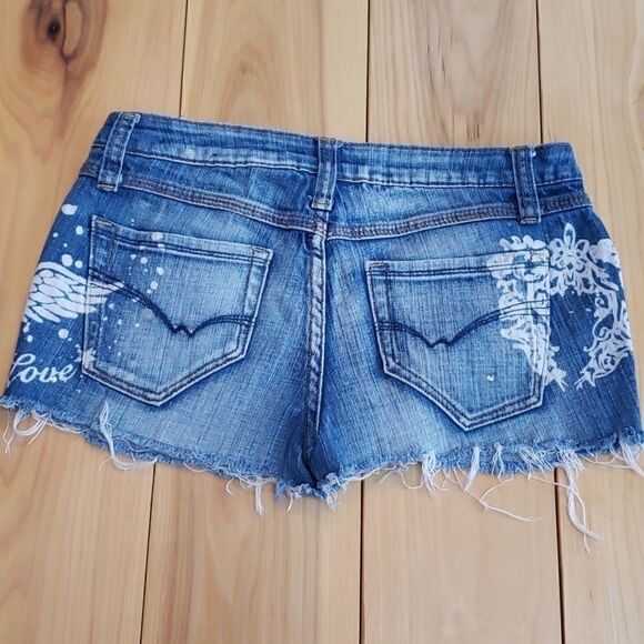 VANA DI EMBELLISHED CUT-OFF DENIM JEAN SHORTS - Picture 4 of 9